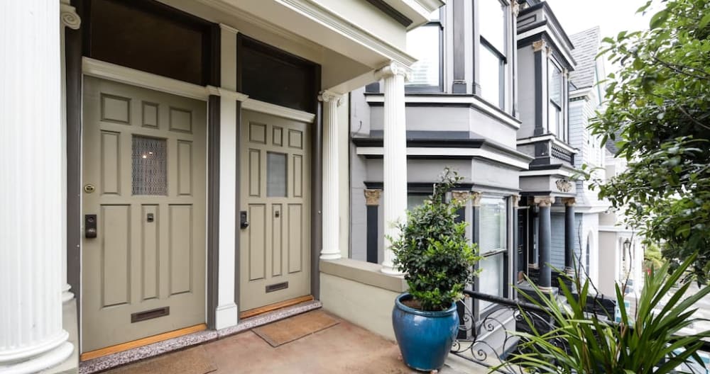 Elegant Ashbury Heights Flat - Picture 13