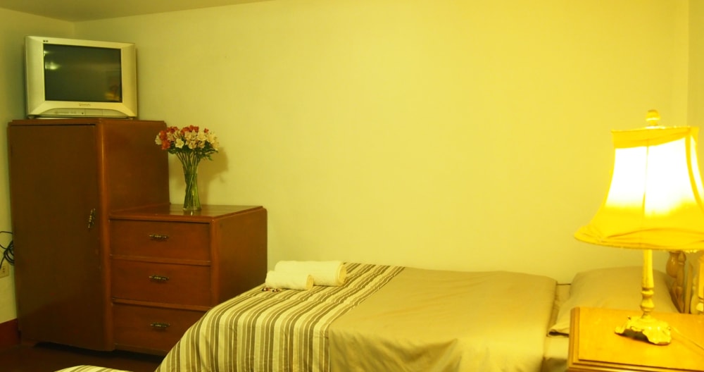 El Alamo Tayta Room. - Picture 5