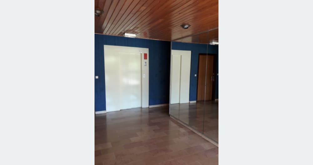 Estudio encantador con aire acondicionado, balcón y estacionamiento. - Foto 13