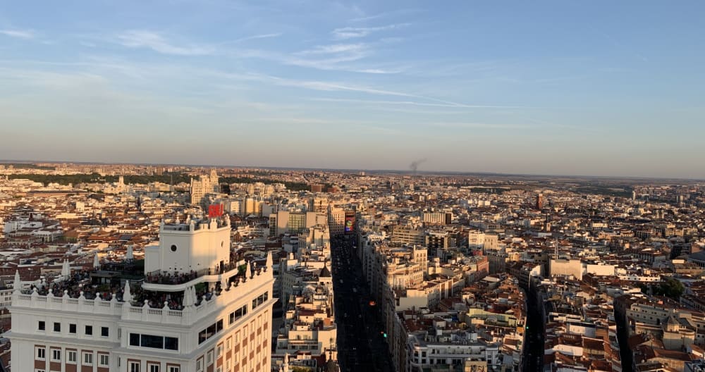 Das höchste Wohngebäude in Madrid. Zimmer mit eigenem Bad. - Foto 27
