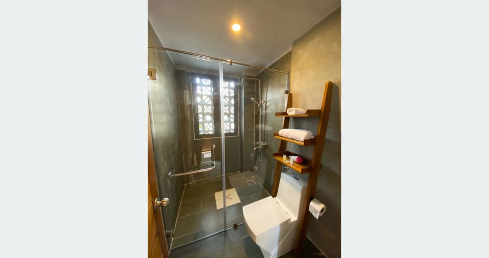 LGBTQI+ friendly boutique hotel just outside the city, Gay owned. - Picture 13
