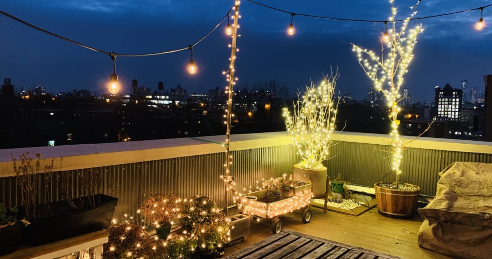 Quarto queen luminoso e arejado, com casa de banho privativa e varanda privada - Foto 11