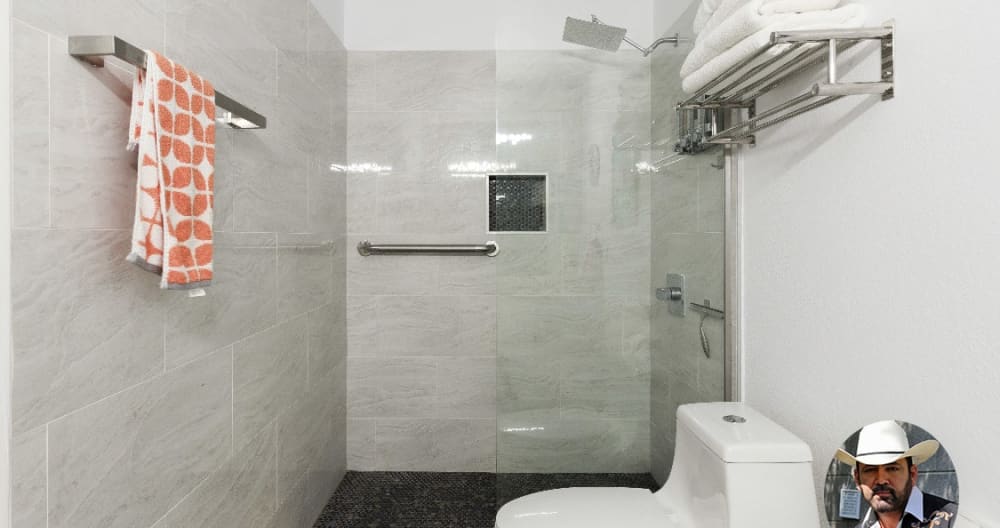3/Room, clothing-optional swimming-pool & hot tub - Picture 18