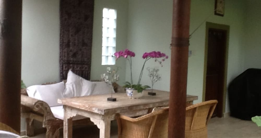 Paradise: Garden House in lush tropical walled garden with pool. - Foto 4