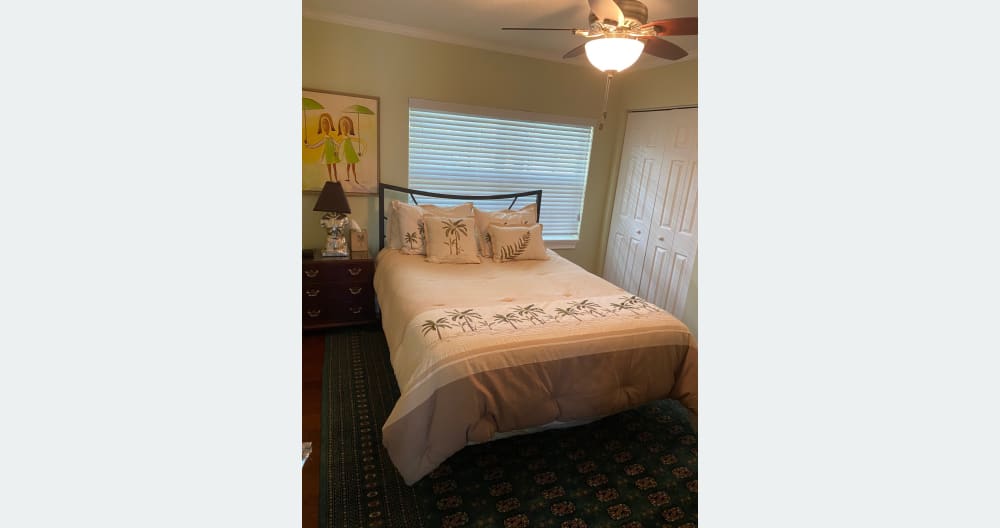 Oasis (Queen Bed) Men Only/Clothing Optional/Close to Drive - Picture 16