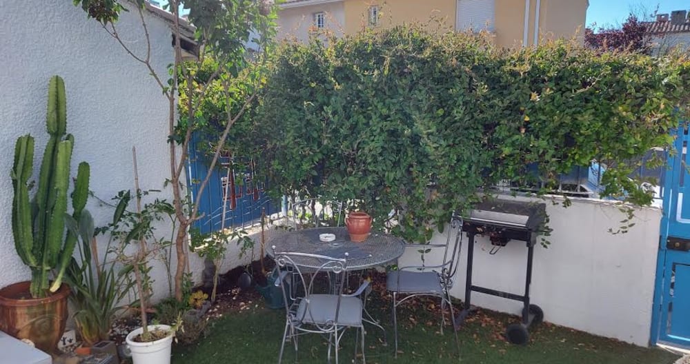 House near city center with jacuzzi - Picture 10