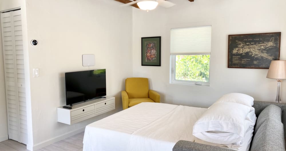 Casa Citron 2 (Bedroom & Living) - Picture 4