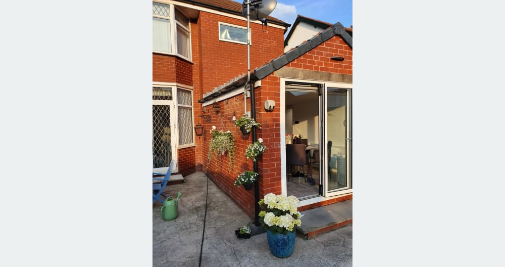 Double room in spacious home in bispham blackpool uk Gay