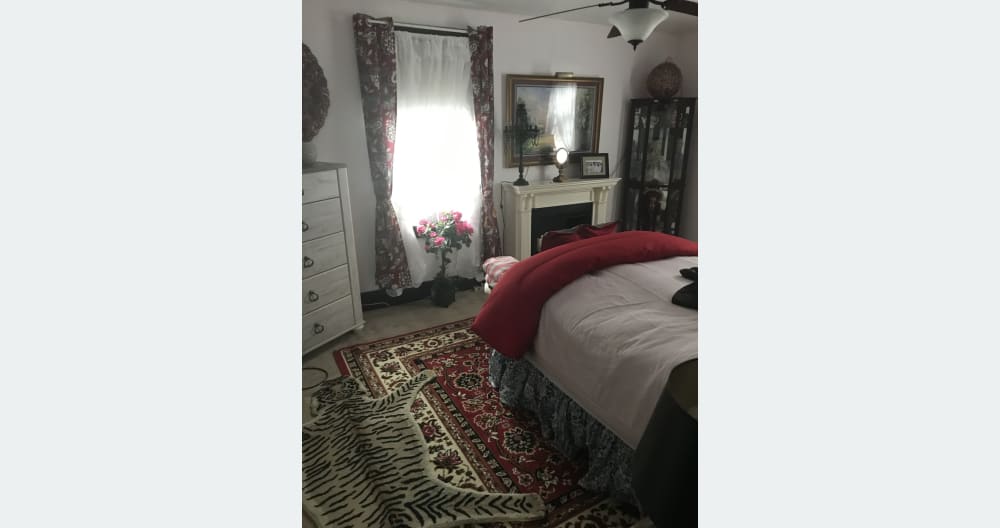 Rooms and spaces Gay to rent in Charleroi