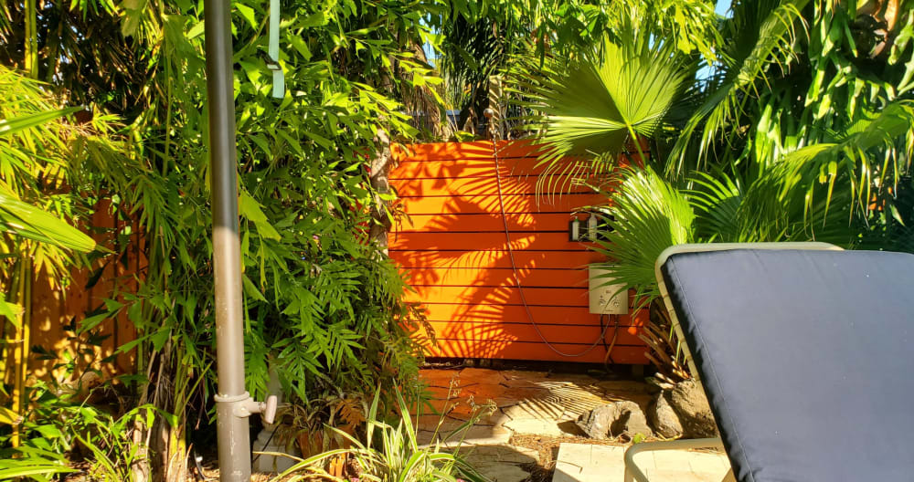 Great location near Gay Wilton Manors with pool! Nudist friendly - Picture 3