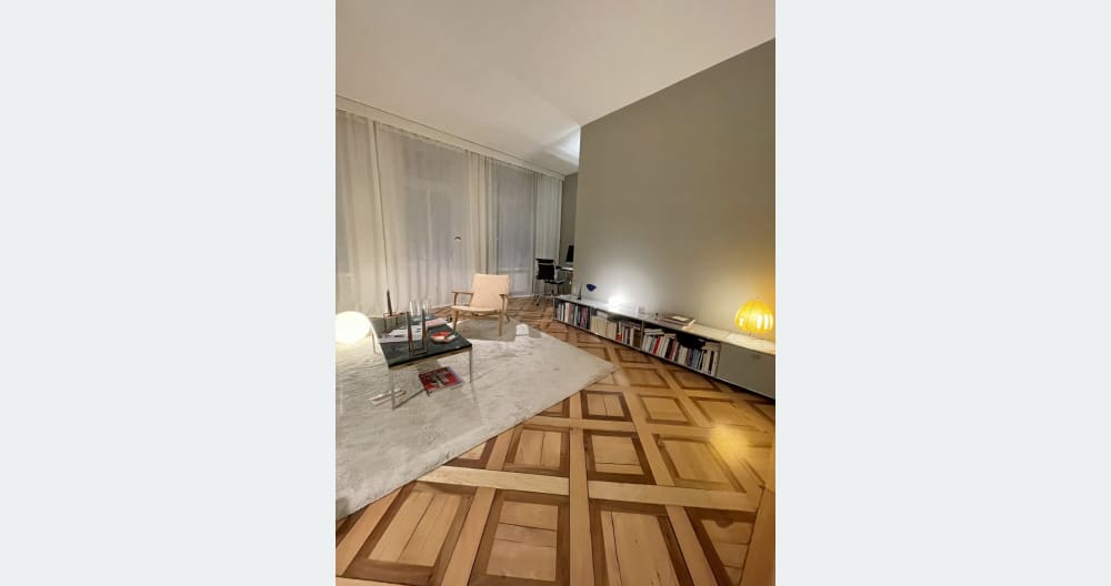 Habitación en un hermoso y tranquilo apartamento con jardín en la moderna Zürich Seefeld - Foto 2