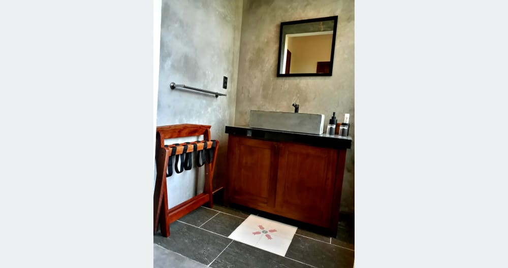 LGBTQI+ friendly boutique hotel just outside the city, Gay owned. - Picture 9