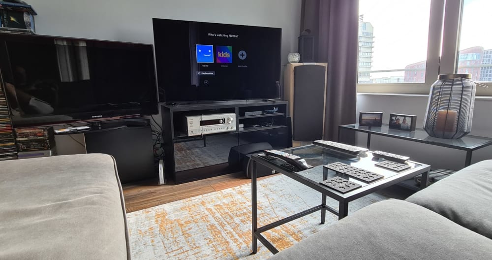 1person bed and/or L-couch in LIving room zuidas - Foto 1