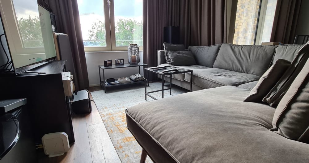 1person bed and/or L-couch in LIving room zuidas - Foto 2