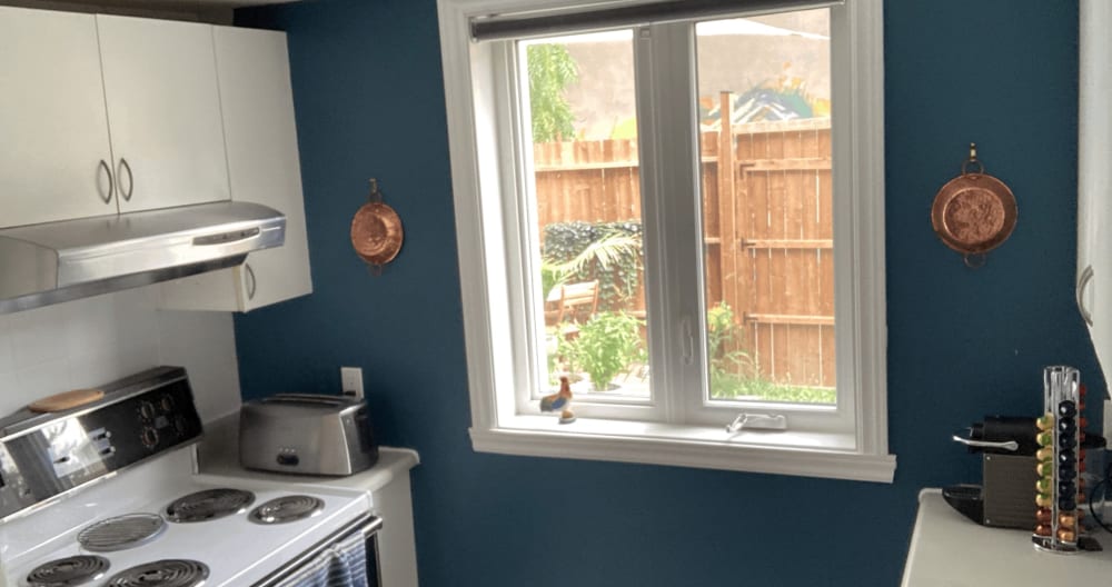 Chambre confortable à deux pas du Village gai Logement gay à louer à