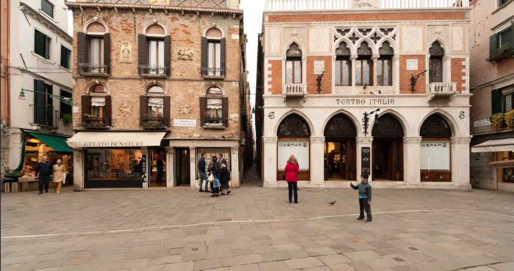 Where else in Venice? Cozy home away from home. - Picture 2