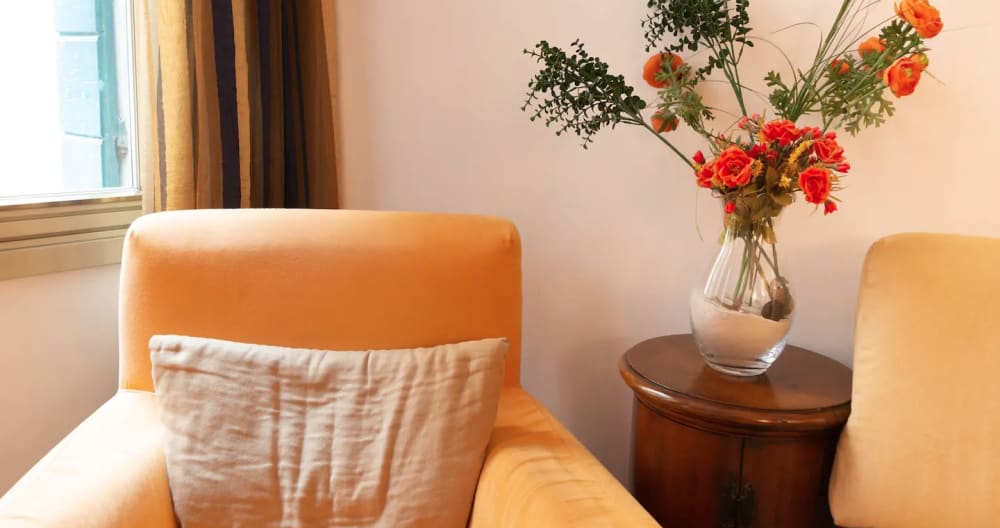 Where else in Venice? Cozy home away from home. - Picture 17