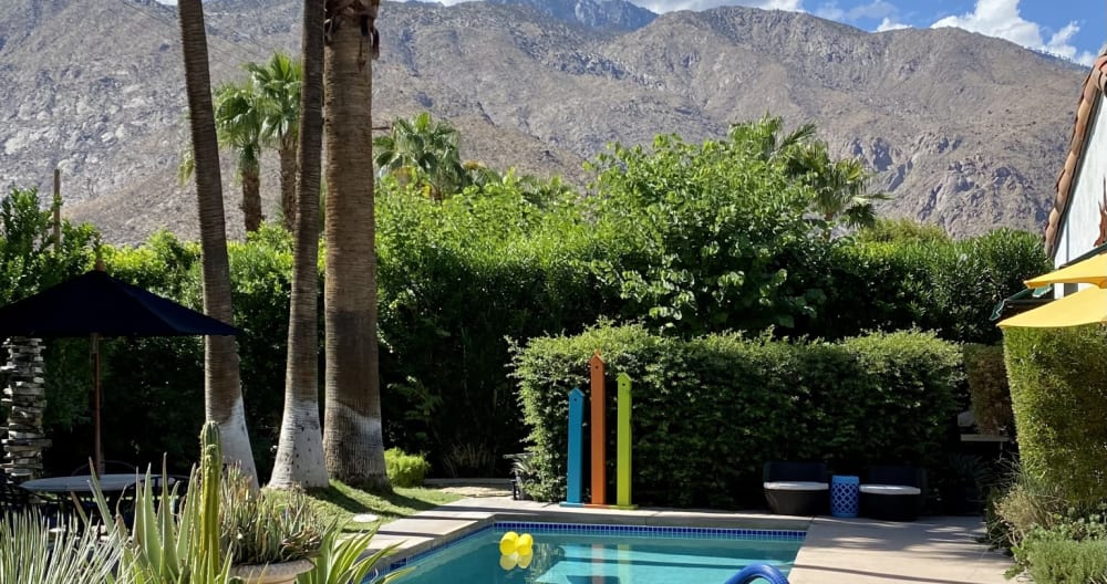 Poolside Movie Colony En-Suite-Private Entrance - Picture 13