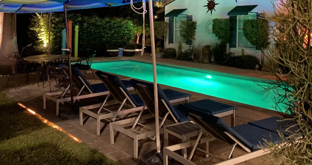 Poolside Movie Colony En-Suite-Private Entrance - Picture 19