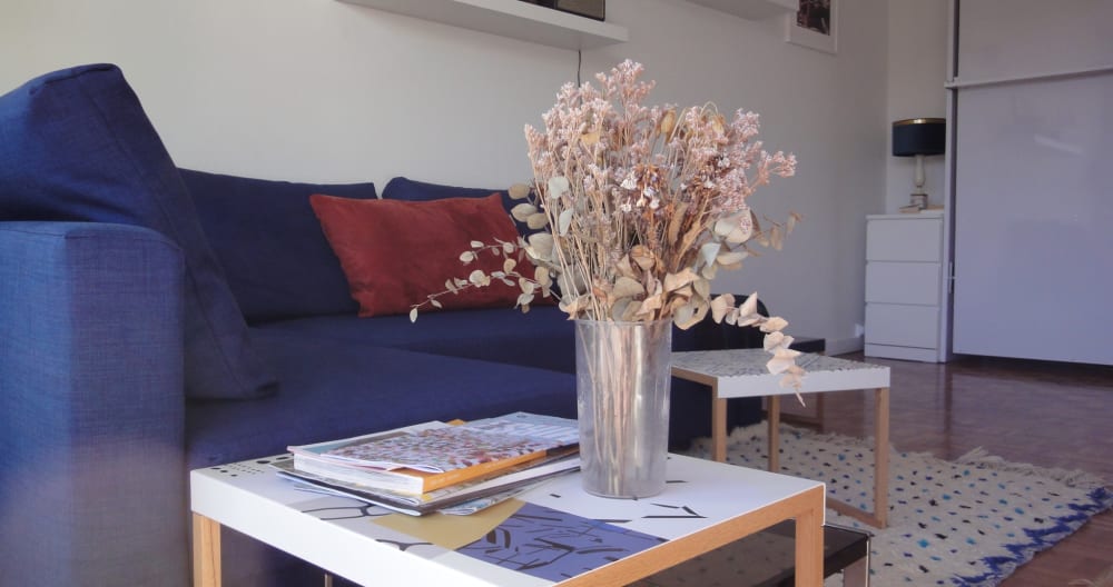 Grand studio avec balcon/Large bright balcony studio - Picture 2