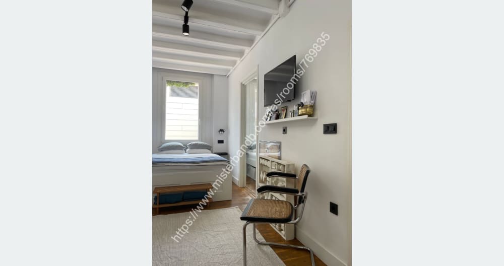 Quarto duplo com banheiro privativo completo no centro - Foto 3