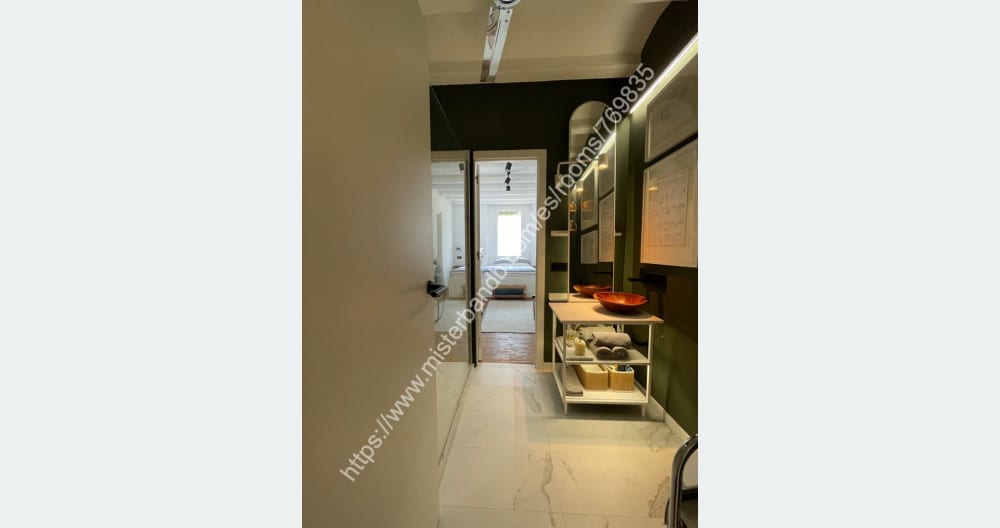 Quarto duplo com banheiro privativo completo no centro - Foto 7