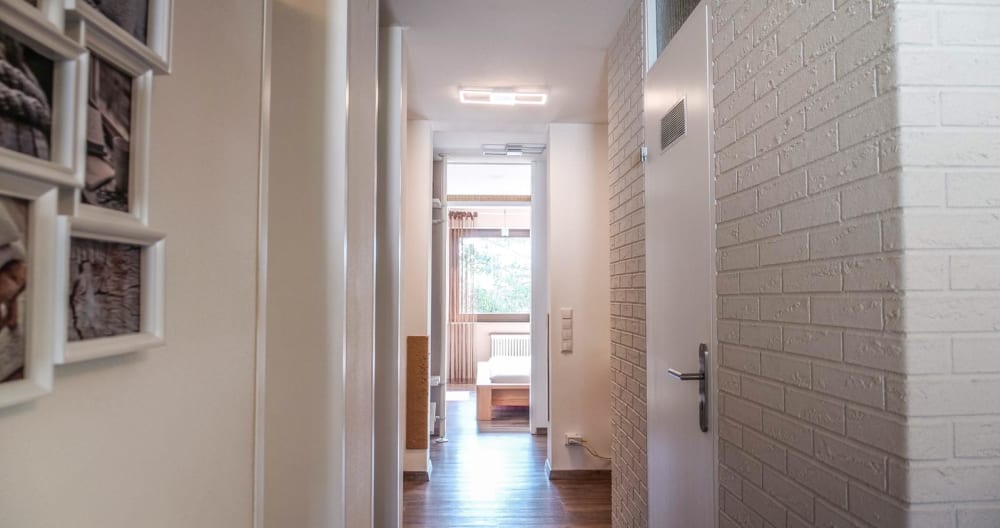Una habitación grande en un apartamento privado privado moderno y limpio. - Foto 8