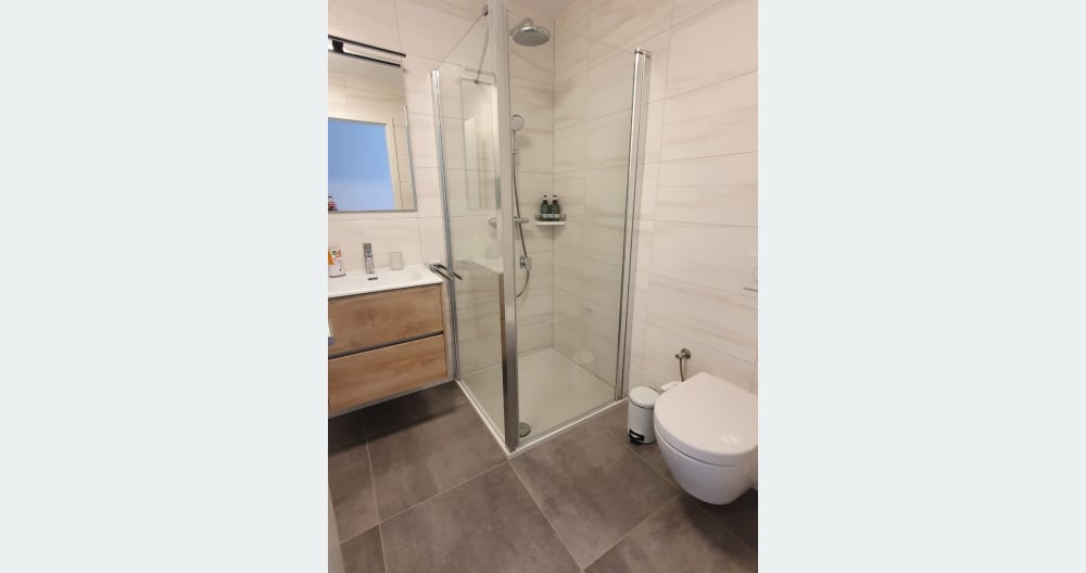 Luxury 2bd and 3 bathrooms with underground parking - Foto 16
