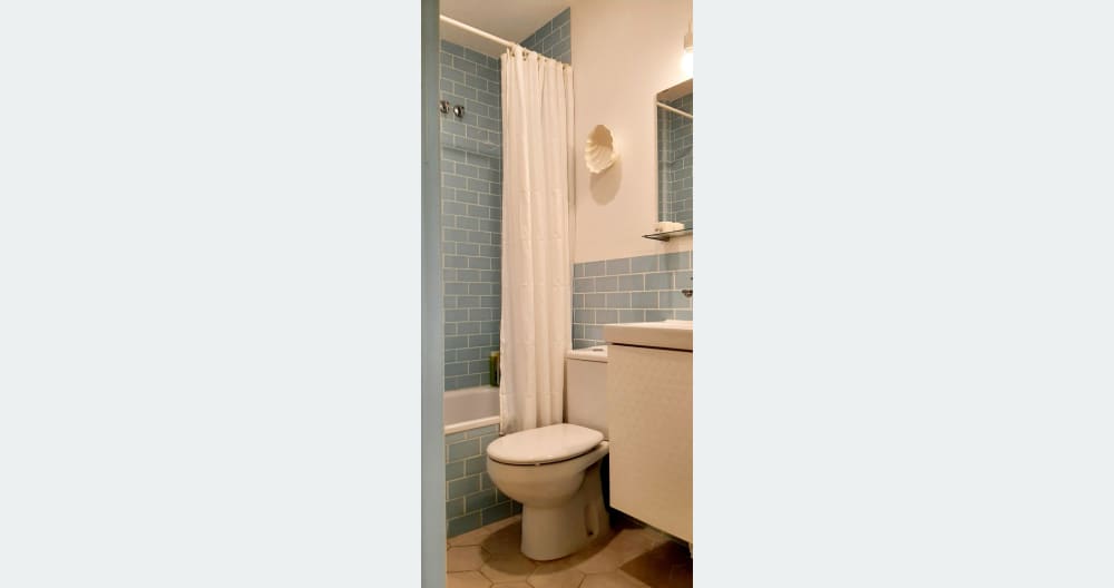 Chambre avec salle de bain privée à proximité de la plage gay Mar Bella - Photo 6
