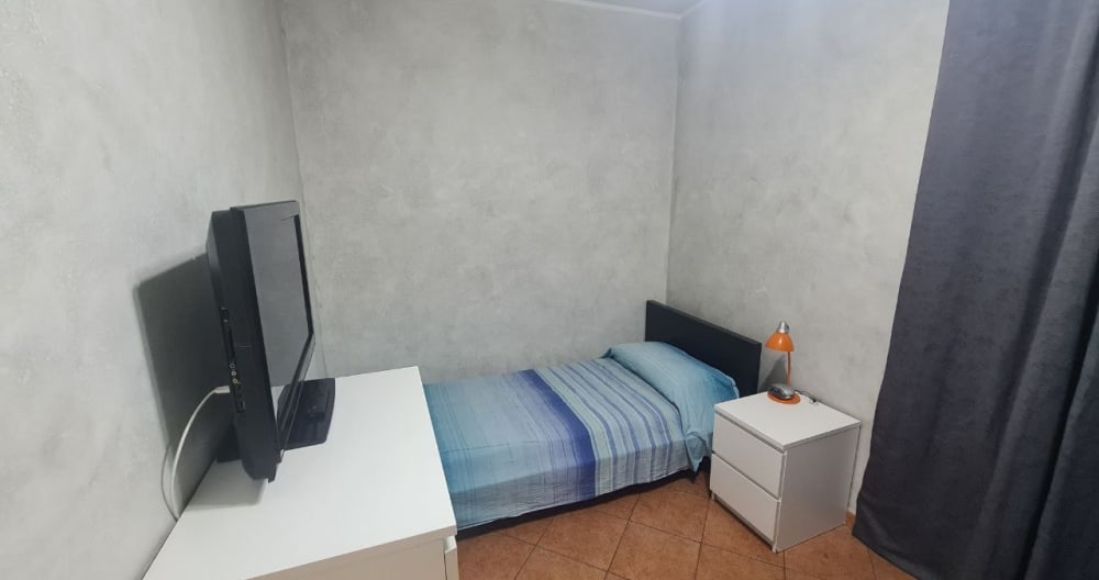 A cozy and familiar safe-space in Milan, Villapizzone. Private Rooms - Picture 5