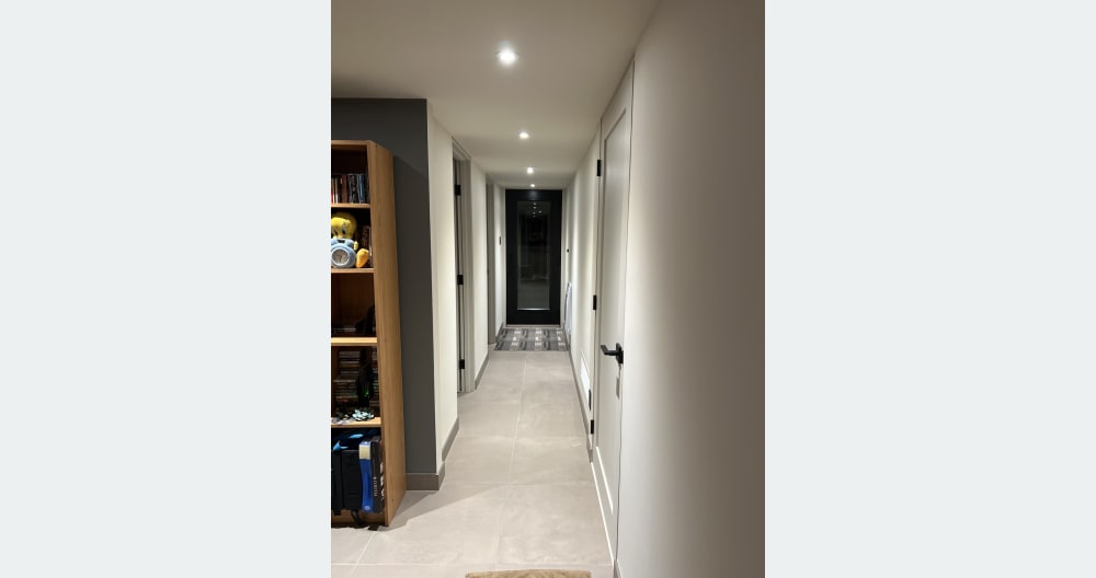 Comfortable and recently renovated private room. - Picture 4
