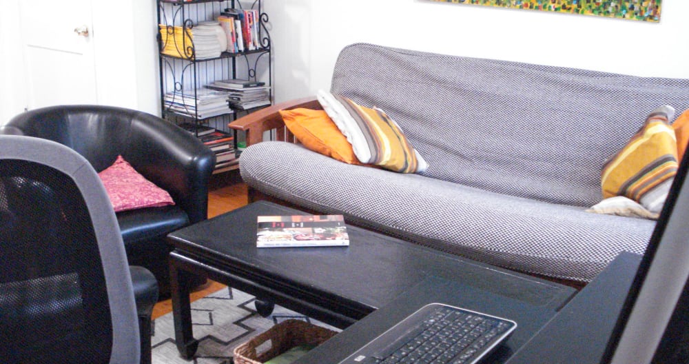 Metro convenient apt - Picture 21