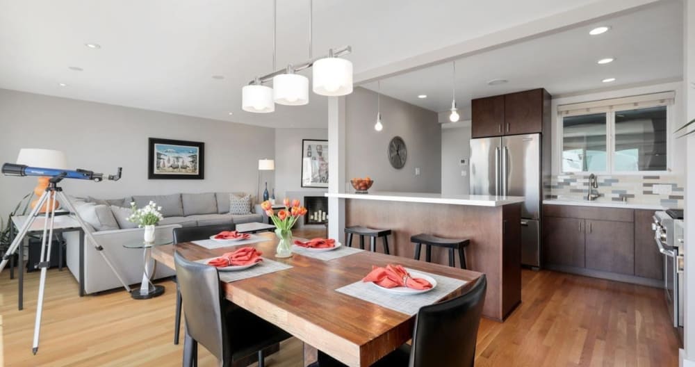 Luxury Apt with Gorgeous View: 1 br, 2 bath - Picture 13
