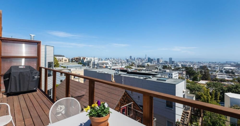 Luxury Apt with Gorgeous View: 1 br, 2 bath - Picture 17