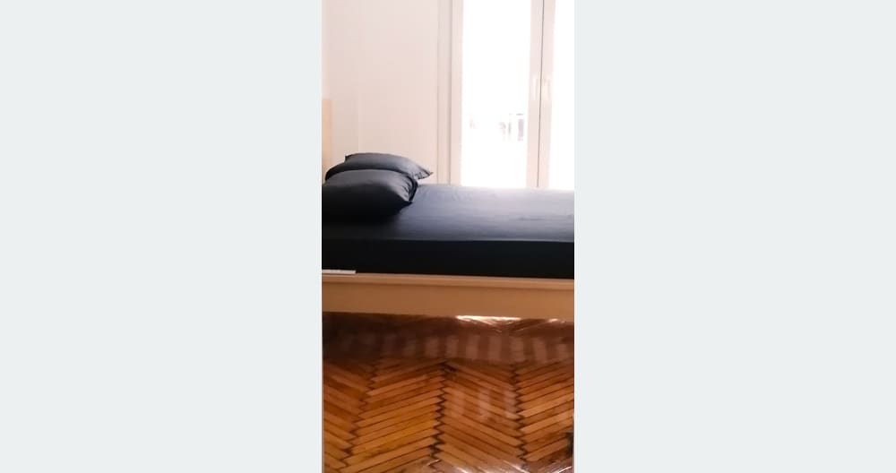 petit appartement pour 2+2 dans le centre historique, à une min. du métro - Photo 3
