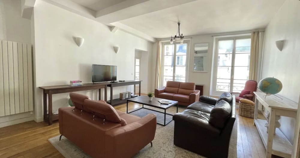 Beautiful room in the Heart of Paris (2 Arr.) - Picture 2