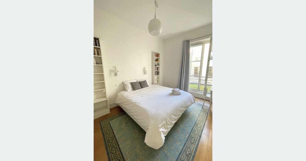 Beautiful room in the Heart of Paris (2 Arr.) - Picture 8
