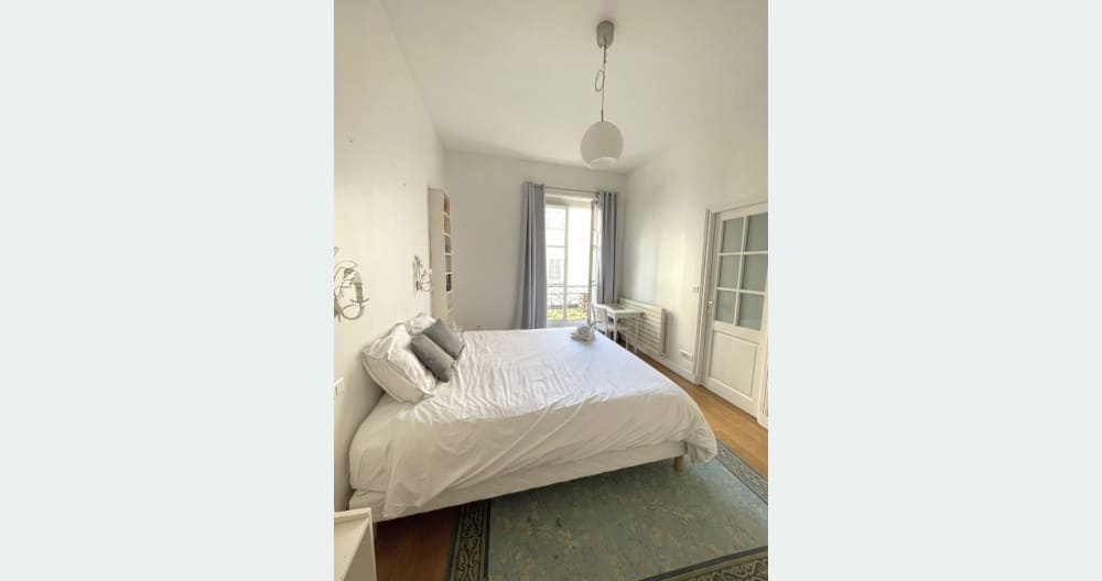 Beautiful room in the Heart of Paris (2 Arr.) - Picture 9