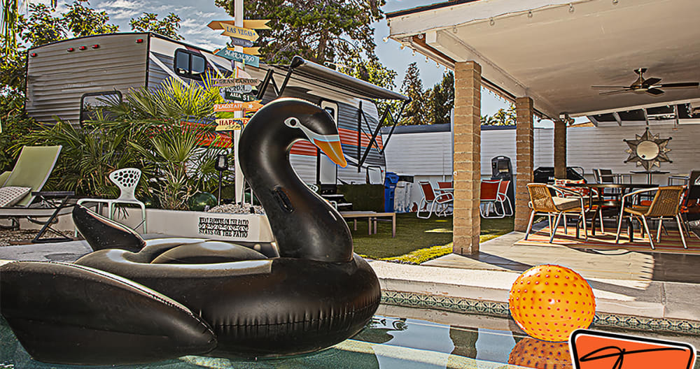 BIG RV, POOL AND HOT-TUB CLOTHING OPTIONAL, AT TONY'S HOUSE - Picture 3