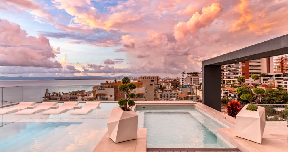D'Terrace Luxury 2bd / 2ba Los Muertos Beach - Romantic Zone Condo - Foto 3