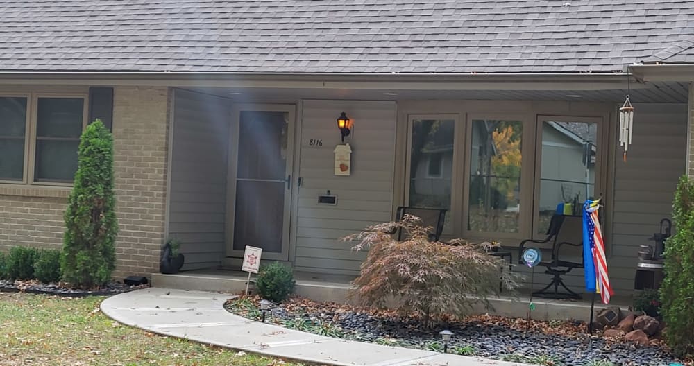 Pvt room in the charming Waldo district of Kansas City Gay