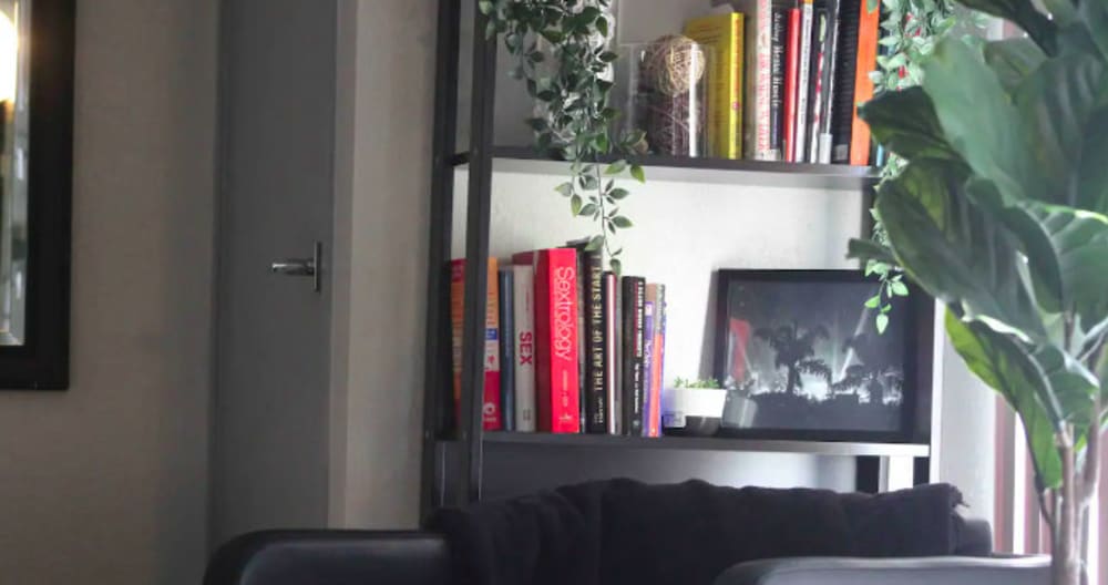 Exclusive 1bd Flat with Parking | Near Strip View! - Foto 12