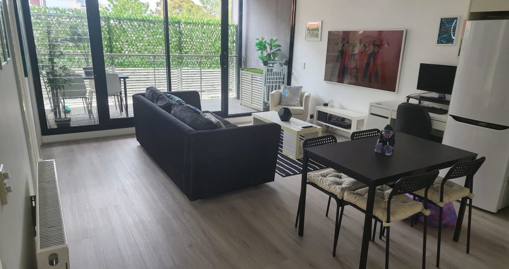 Great Unit in the Heart of ST Kilda - Picture 3