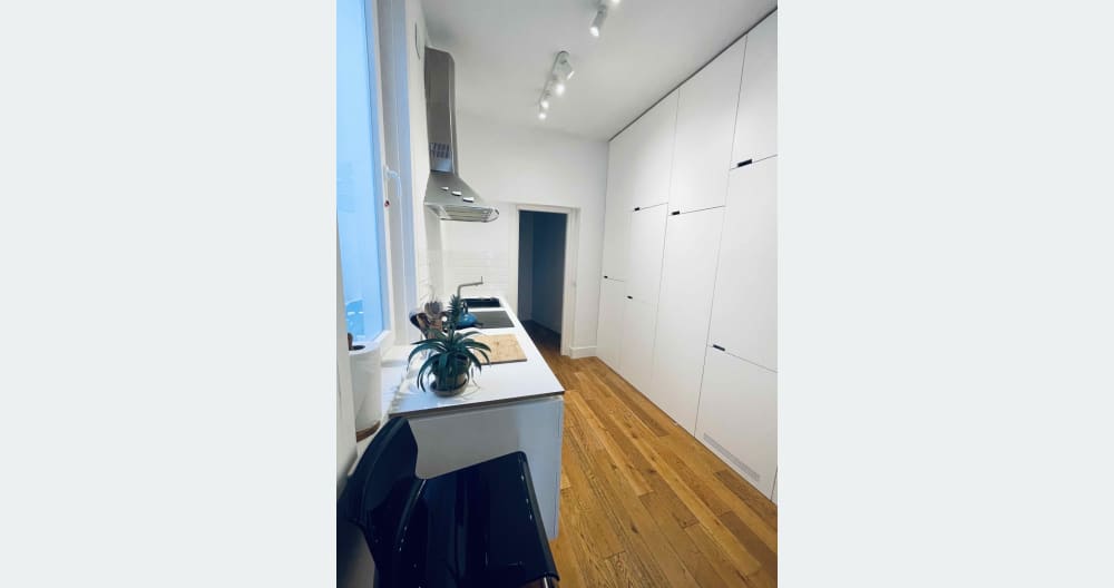 Room in a gorgeous apartment in the center of Madrid - Photo 10