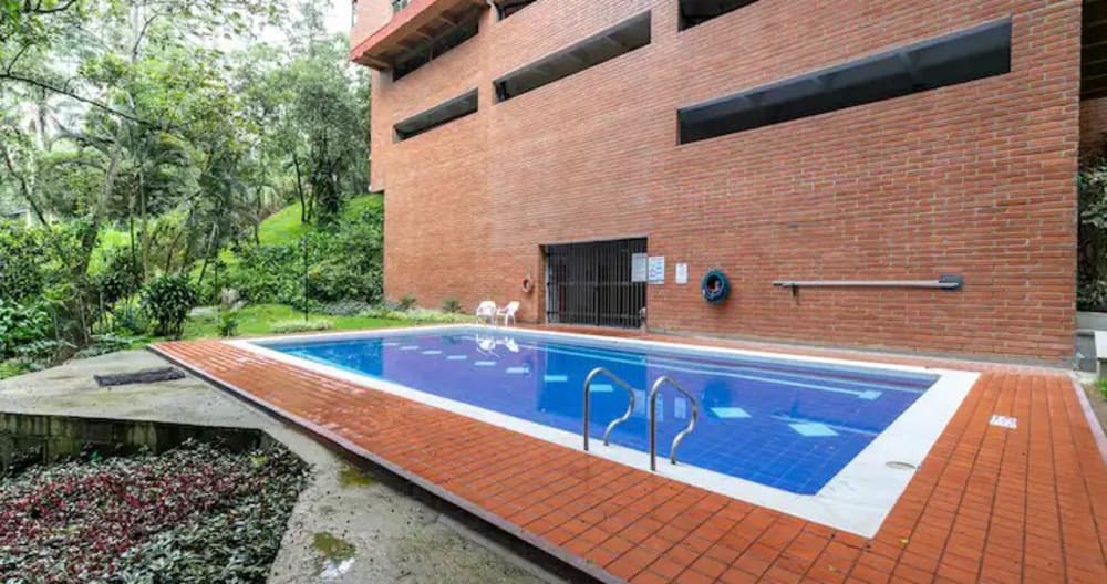 Spacious Luxe Apartment in Exclusive Provenza - El Poblado District - Picture 18