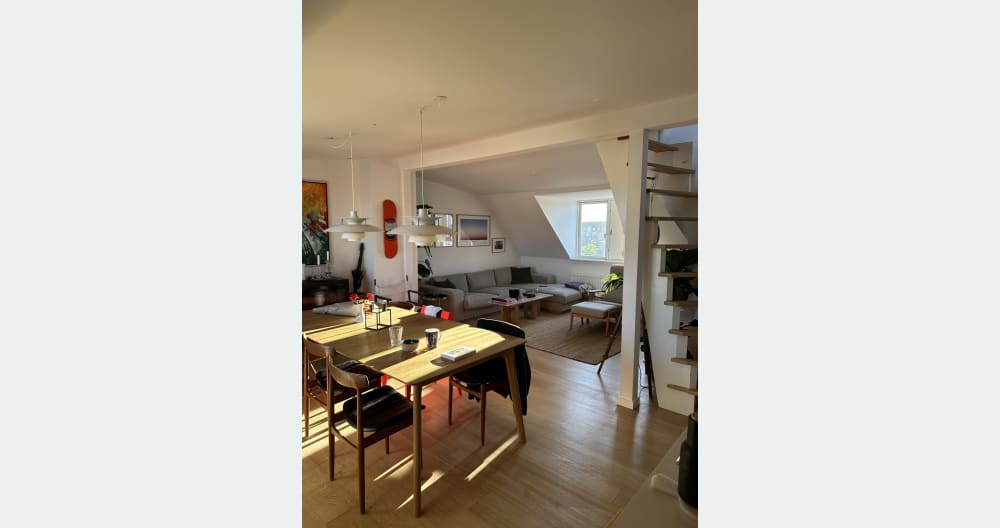 Private room in a cozy penthouse for 1 person - Foto 4