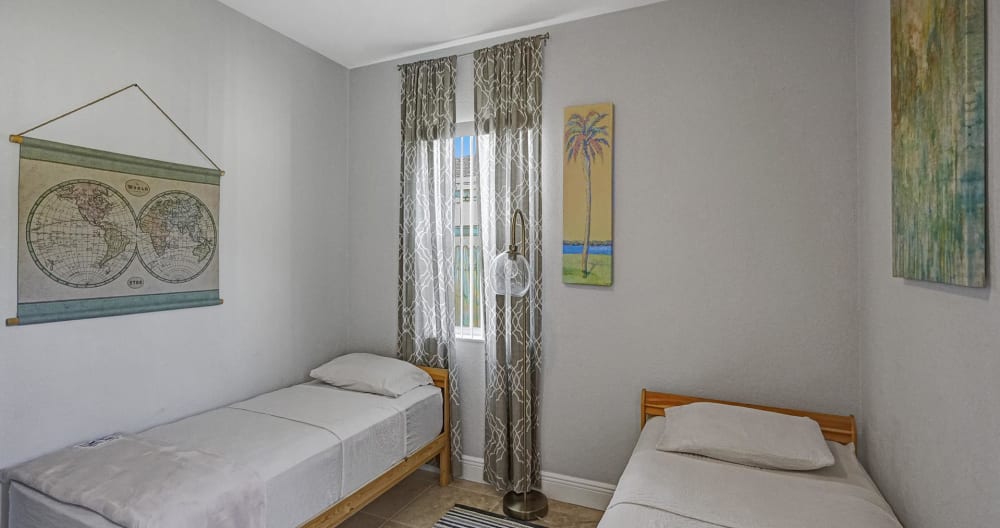 Love All, Host All, Home. Free parking-pet friendly - Picture 17