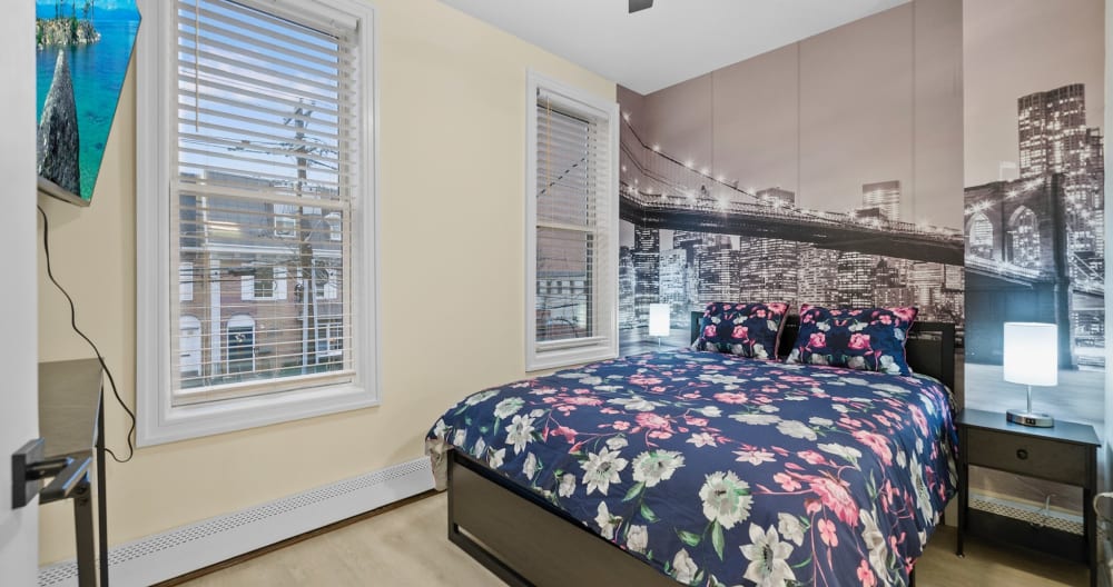 NEW-Free Prkg-2BR-2.5 Bath Duplex - Picture 9