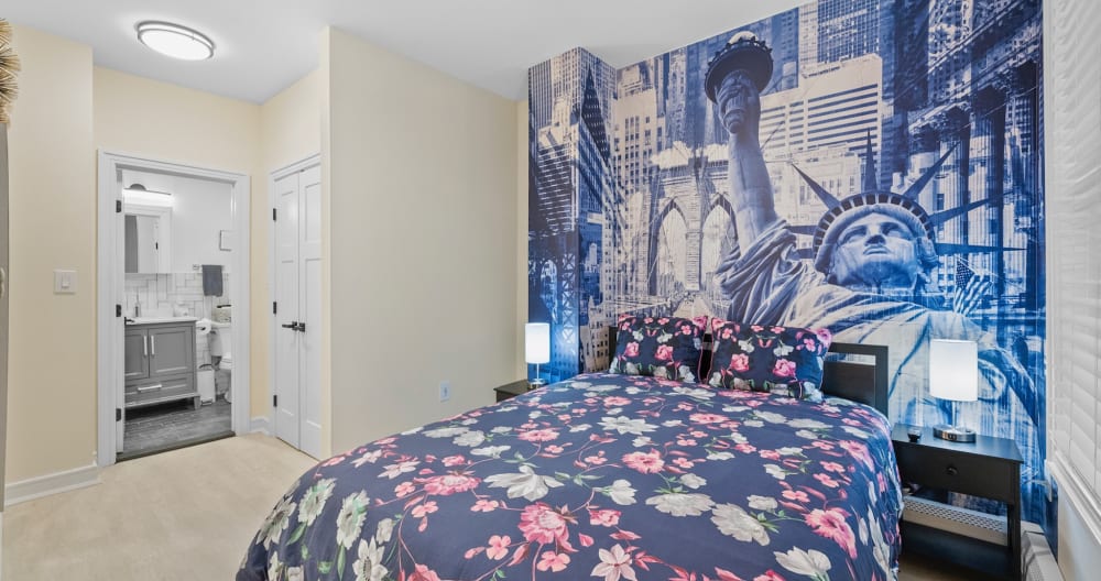 NEW-Free Prkg-2BR-2.5 Bath Duplex - Picture 16