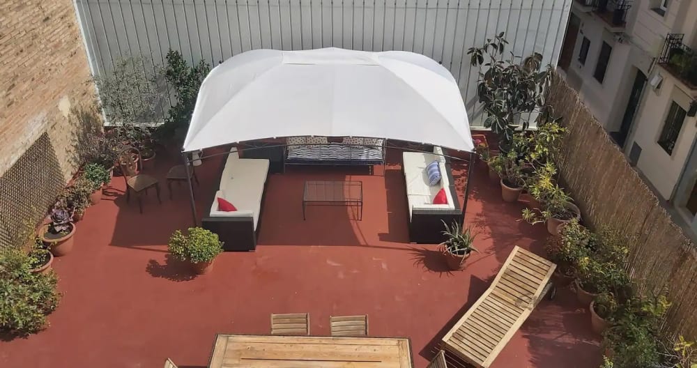 CIDADE PARAÍSA COM UM ENORME TERRAÇO SOLAR EM SANTS
- Foto 15